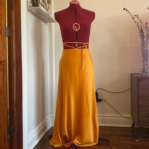 Maxi satin skirt- orange